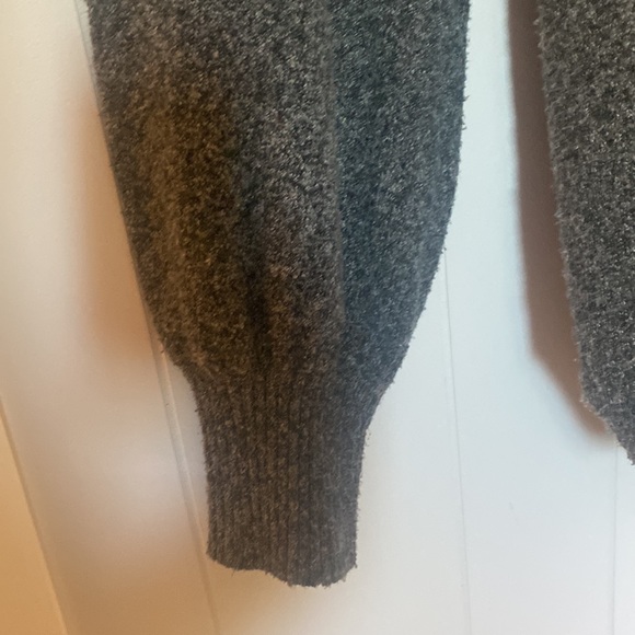 Tahari Cowl Neck Sweater Size XL - Picture 5 of 7